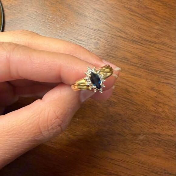 14k Solid Gold Natural Sapphire and Diamond Ring - Picture 4 of 4